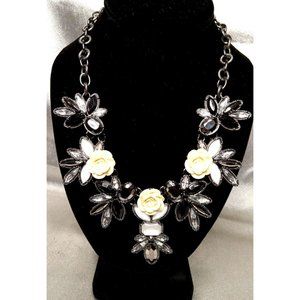 Vintage Joan Rivers Style White Silver Roses Black Tone Necklace With Box/Velvet